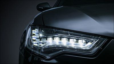 Slim Design - How to Create a Signal Lamp with Thousands of Optical Elements